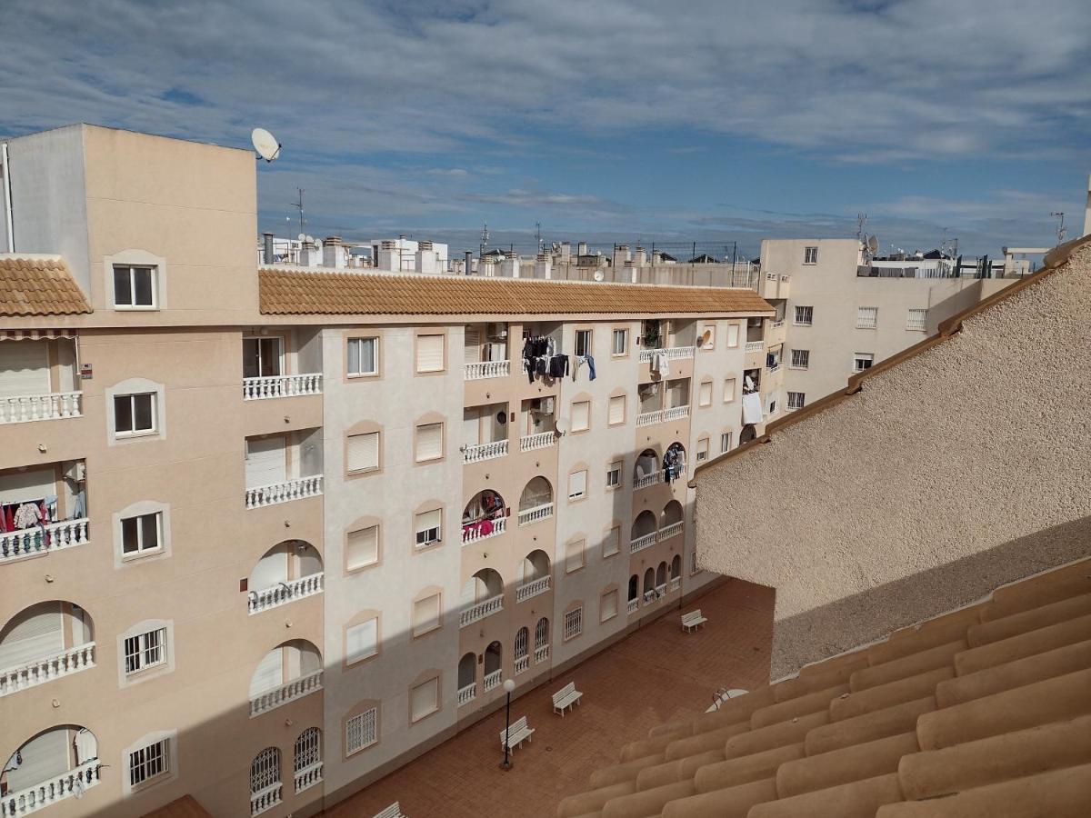 Sunny Appartment With Pool Torrevieja Center Exteriör bild